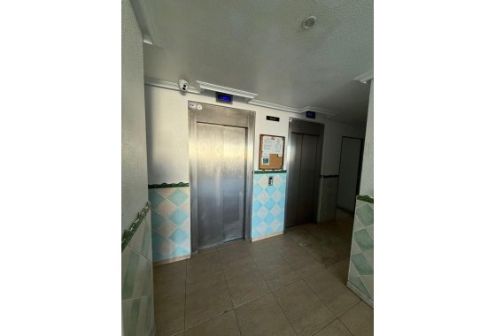 Herverkoop - Appartement / Flat -
Torrevieja