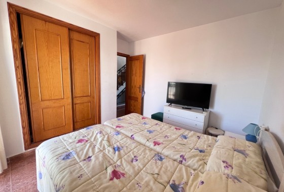 Herverkoop - Stadswoning -
Orihuela - Entre Naranjos - Vistabella