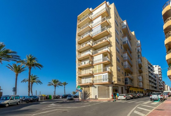 Revente - Appartement -
Torrevieja - Playa del Cura