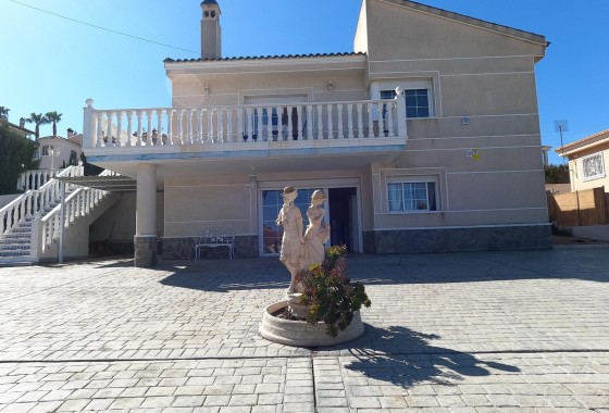 Revente - Villa Individuelle -
Algorfa