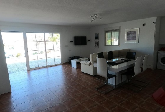 Revente - Villa Individuelle -
Algorfa