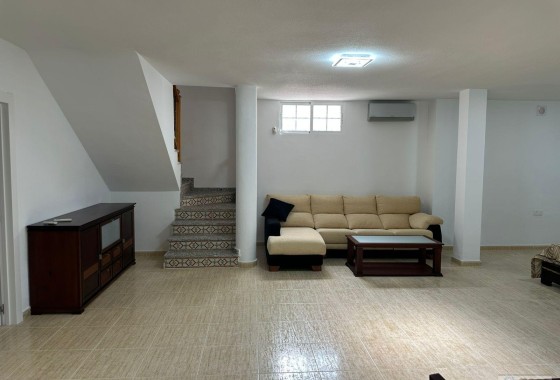 Herverkoop - Villa -
Torrevieja - VILLAMARTIN