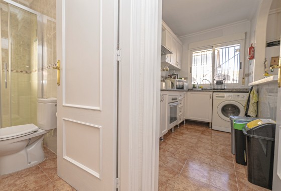 Herverkoop - Halfvrijstaande villa -
Cabo Roig - La Regia