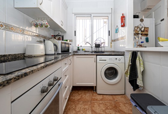 Herverkoop - Halfvrijstaande villa -
Cabo Roig - La Regia