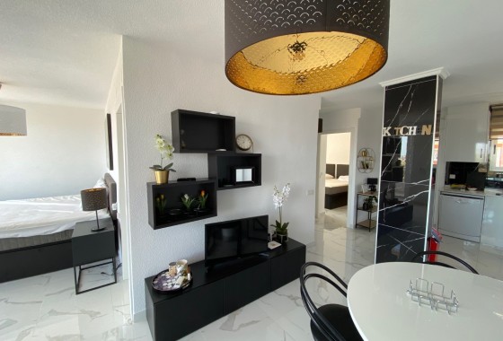 Herverkoop - Apartement Flat -
Torrevieja - Punta Prima