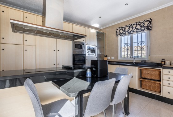 Herverkoop - Vrijstaande Villa -
Bigastro - Villas Andrea