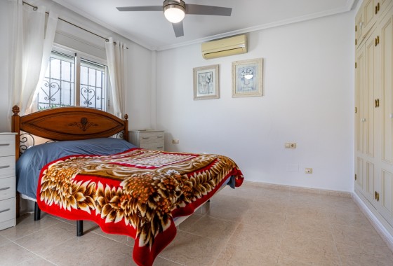 Herverkoop - Vrijstaande Villa -
Bigastro - Villas Andrea