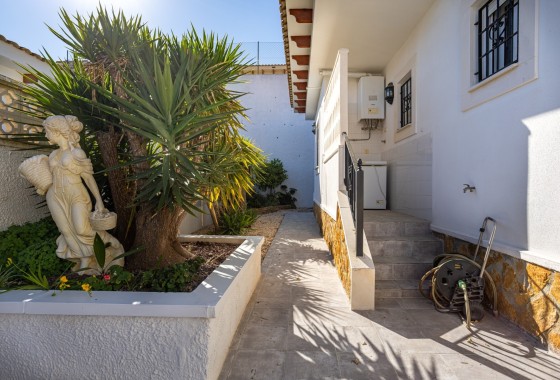 Herverkoop - Vrijstaande Villa -
Bigastro - Villas Andrea