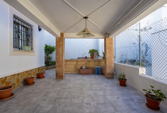 Herverkoop - Vrijstaande Villa -
Bigastro - Villas Andrea