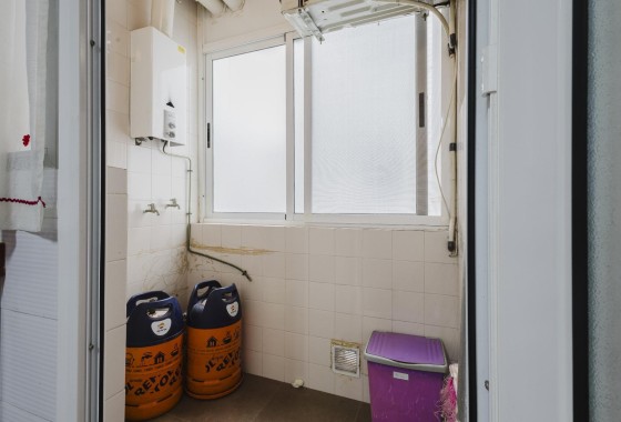 Herverkoop - Appartement / Flat -
Torrevieja - Playa del Acequión