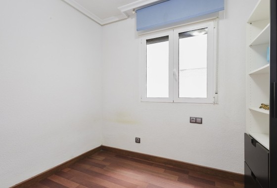 Herverkoop - Appartement / Flat -
Torrevieja - Playa del Acequión