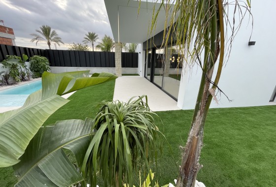 NIEUWBOUW - Vrijstaande Villa -
Molina De Segura