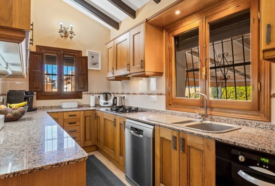 Herverkoop - Finca Landelijk pand -
Rafal