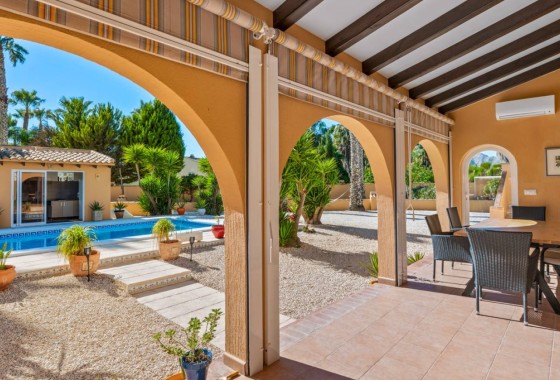 Herverkoop - Finca Landelijk pand -
Rafal