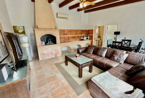 Resale - Freistehende Villa -
Almoradí - Heredades