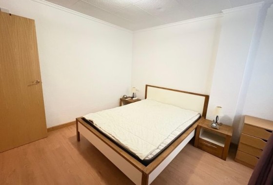 Sprzedaż - Apartament / Mieszkanie -
Torrevieja
