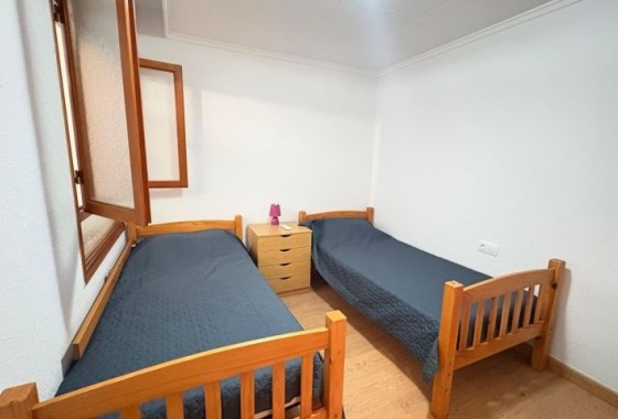 Sprzedaż - Apartament / Mieszkanie -
Torrevieja