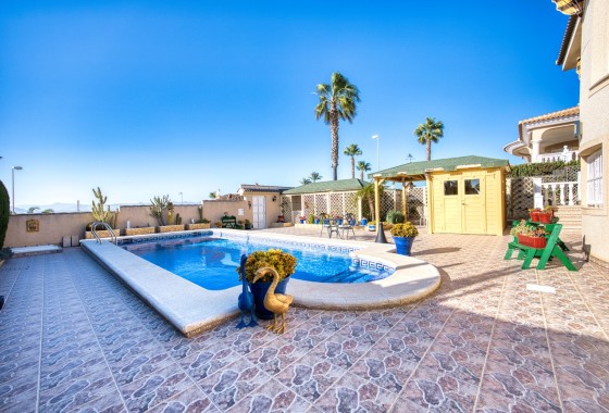 Herverkoop - Vrijstaande Villa -
Ciudad Quesada - Rojales - Benimar