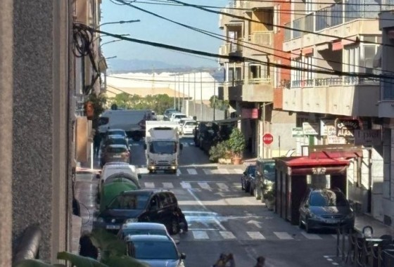 Sprzedaż - Apartament / Mieszkanie -
Torrevieja