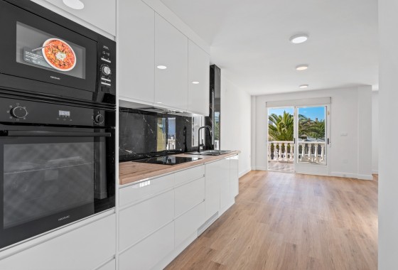 Resale - Doppelhaushälfte -
Benimar