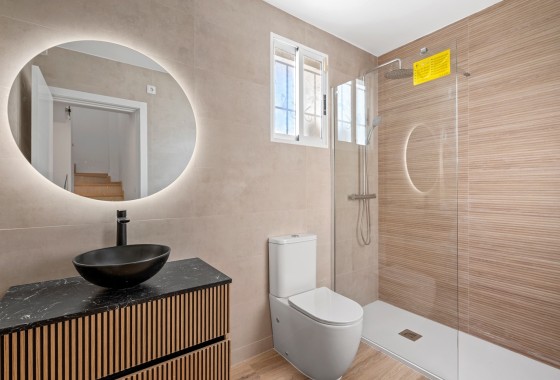 Resale - Doppelhaushälfte -
Benimar