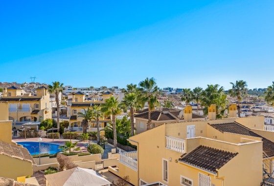 Resale - Doppelhaushälfte -
Benimar