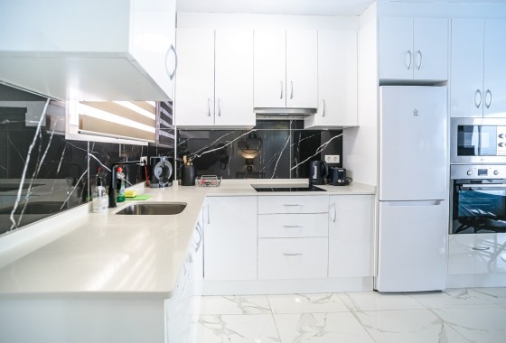 Herverkoop - Apartement Flat -
Torrevieja - Punta Prima