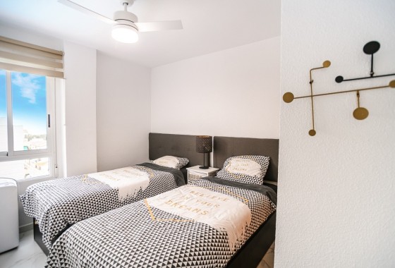 Herverkoop - Apartement Flat -
Torrevieja - Punta Prima