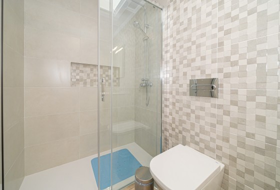 Sale - Detached Villa -
Avileses