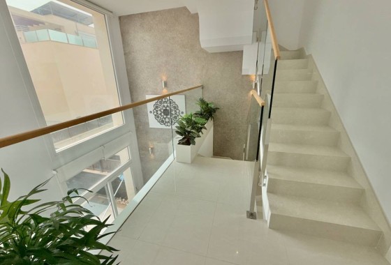 Herverkoop - Vrijstaande Villa -
Ciudad Quesada - Rojales - Pueblo Bravo