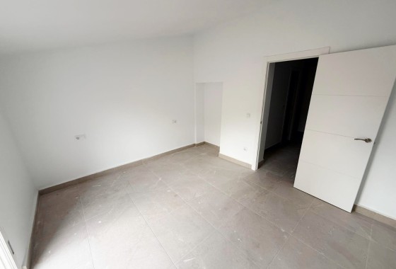 Venta - Casa de pueblo -
Pinoso