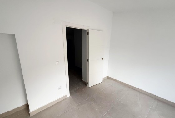 Venta - Casa de pueblo -
Pinoso