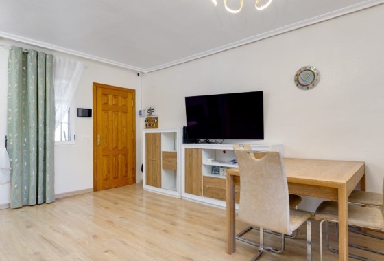 Resale - Stadthaus -
Torrevieja