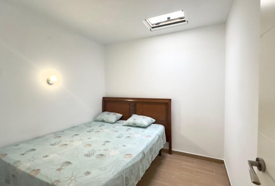 Revente - Appartement -
Torrevieja - El limonar