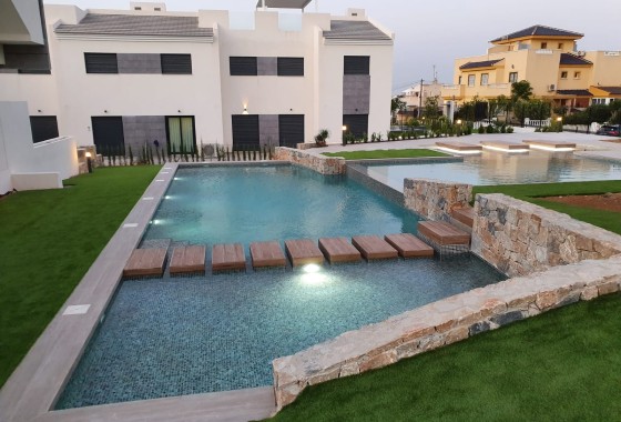 New Build - Hoher Bungalow -
Torrevieja