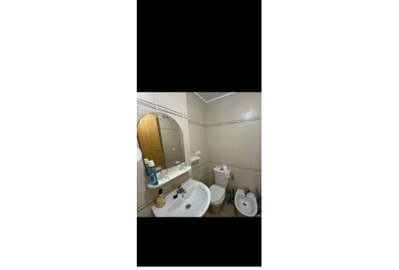 Resale - Wohnung Appartement -
Torrevieja