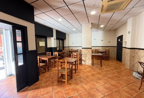 Herverkoop - Commercieel -
Torrevieja - Estacion de autobuses