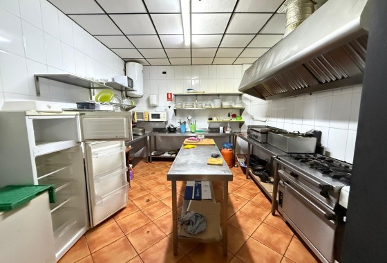 Herverkoop - Commercieel -
Torrevieja - Estacion de autobuses