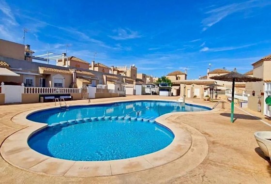 Sale - Town house -
Torrevieja - Los Balcones - Los Altos del Edén