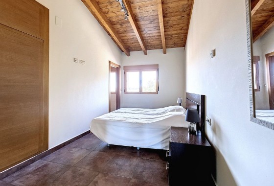 Herverkoop -  -
Pinoso