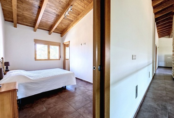 Herverkoop -  -
Pinoso