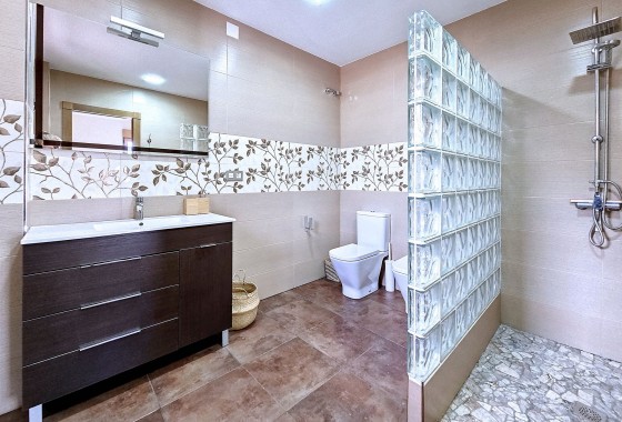 Herverkoop -  -
Pinoso