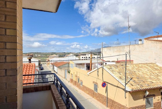 Herverkoop - Herenhuis -
Pinoso