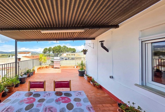 Herverkoop - Herenhuis -
Pinoso