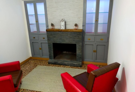 Herverkoop - Herenhuis -
Pinoso