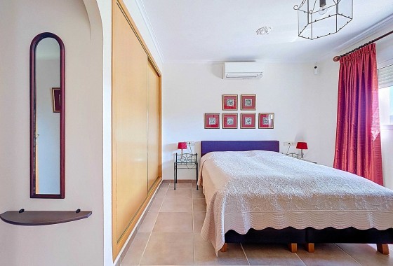 Sale - Detached Villa -
Ayora