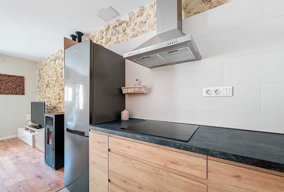 Sale - Herenhuis -
Pinoso