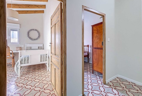 Sale - Herenhuis -
Pinoso