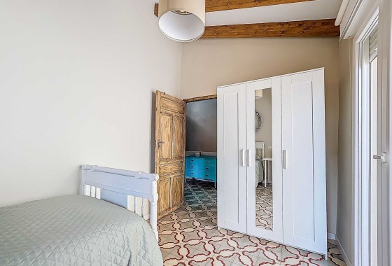 Sale - Herenhuis -
Pinoso