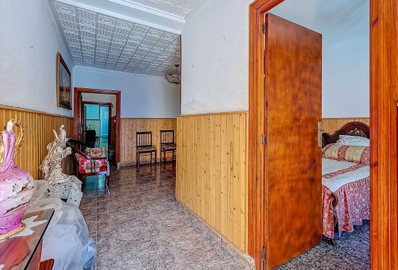 Sale - Herenhuis -
Pinoso